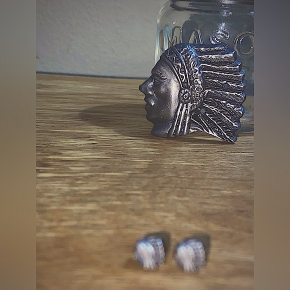 Vintage Inspired Indian Headdress Brooch + Stud Earring Set - Picture 11 of 11